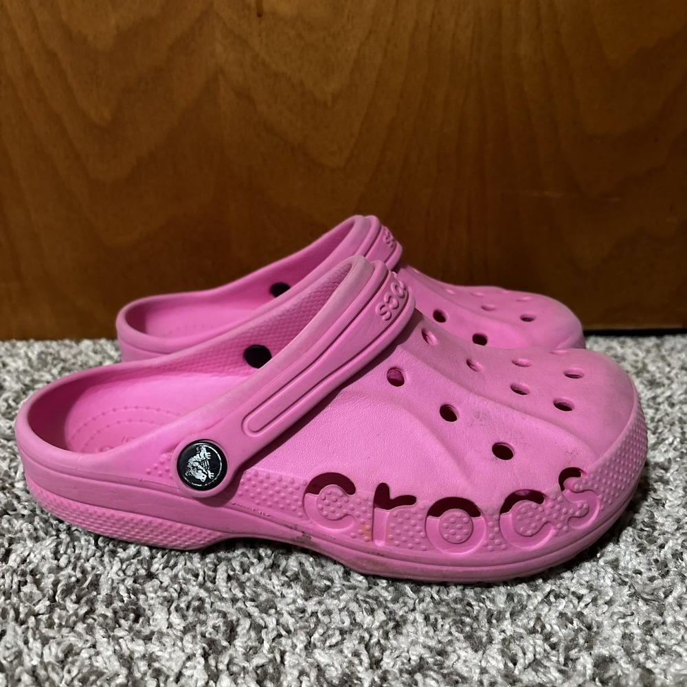 Crocs Classic Clog Unisex Kids Hot Pink Slip On Clogs US Kids 3